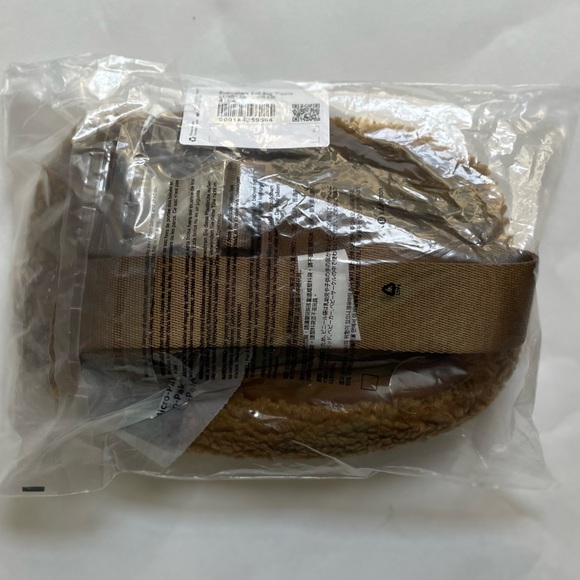 NWT Lululemon EBB Fleece Everywhere Belt Bag 1L Burnt Caramel Gold Winter - Picture 6 of 6